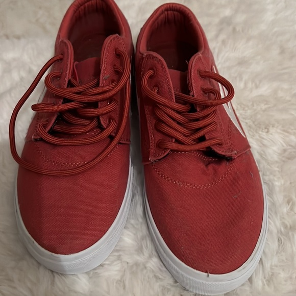 Size 5 skating shoes Lakai worn once - Picture 2 of 4